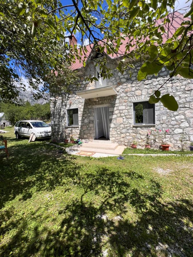 Bed and Breakfast Bujtina Milani Шкодер Экстерьер фото